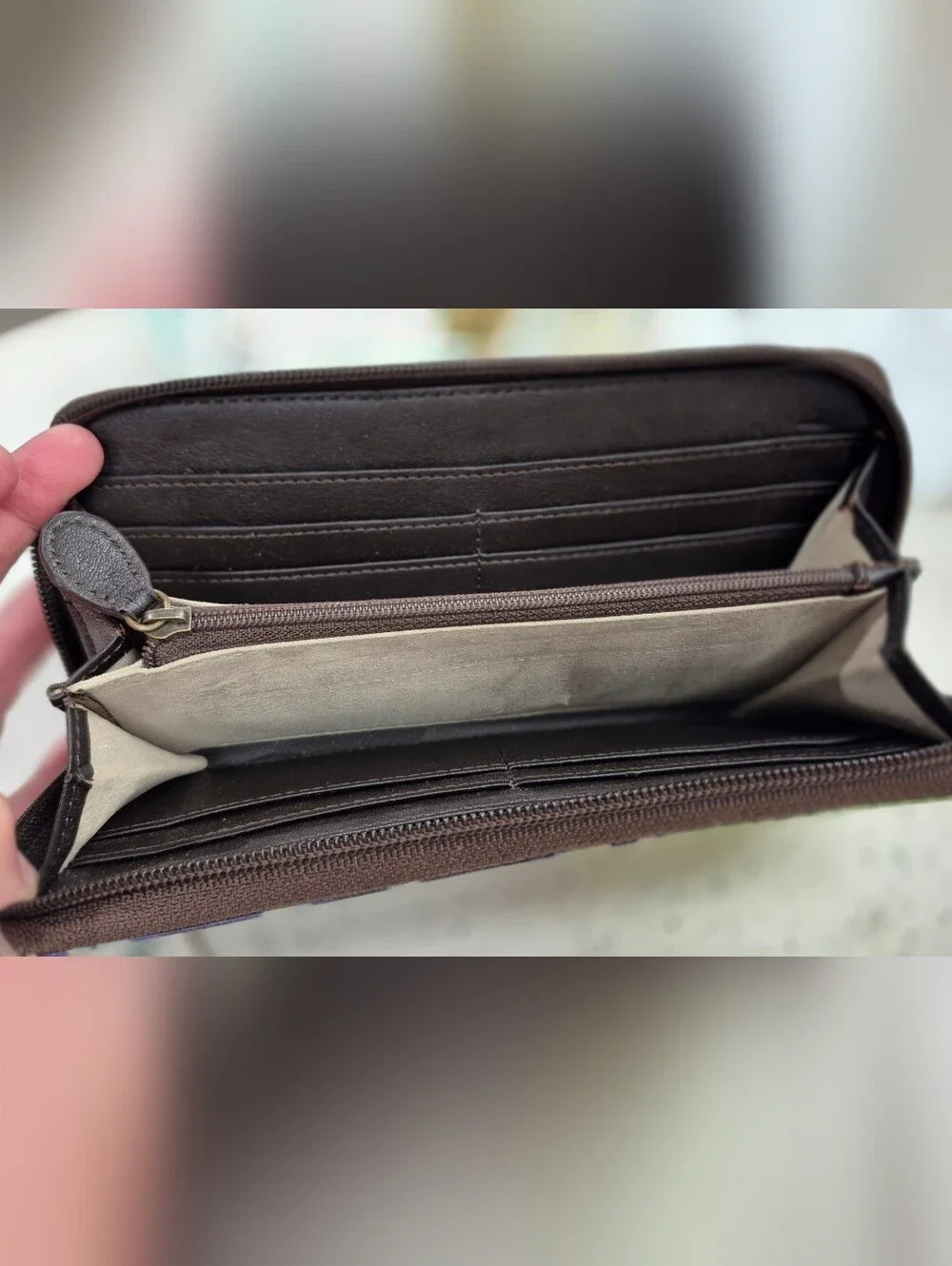 Tommy Bahama  Patterned Zip Wallet